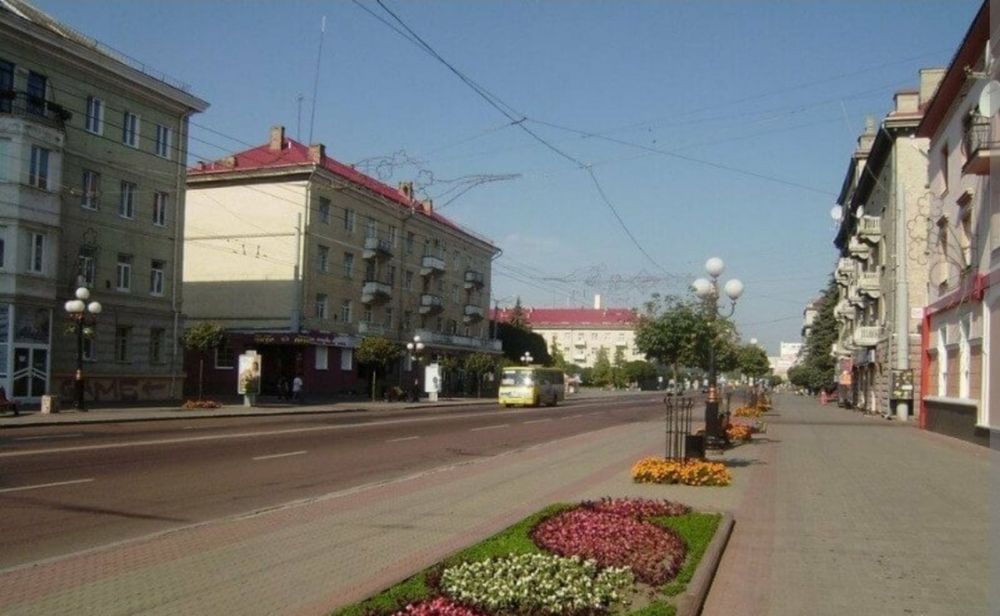 Продаж 3-квартири по проспекту Волі.