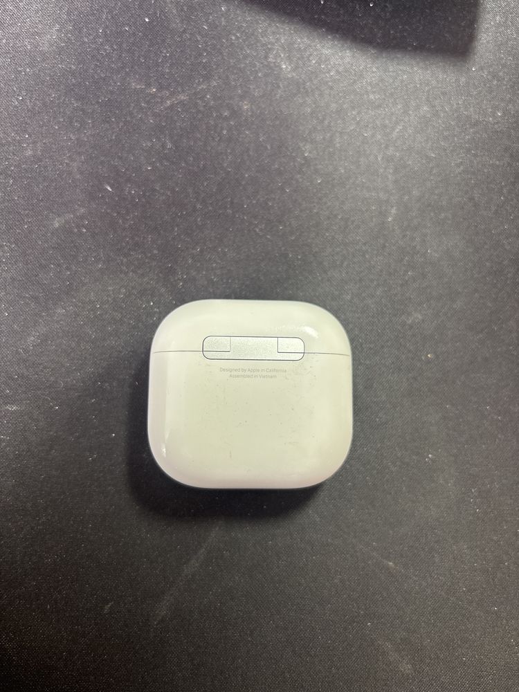 air pods 4 usb c.