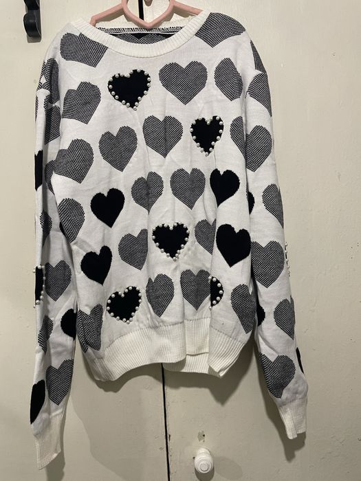 Вʼязаний костюм