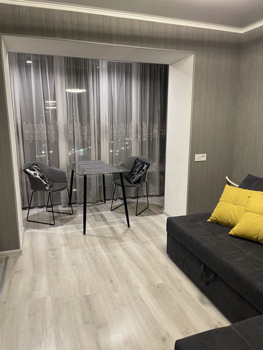 VIP квартира студия на 95 квартале с панорамным видом на город. Центр