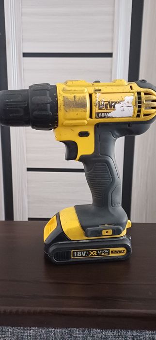Продам DEWALT 420