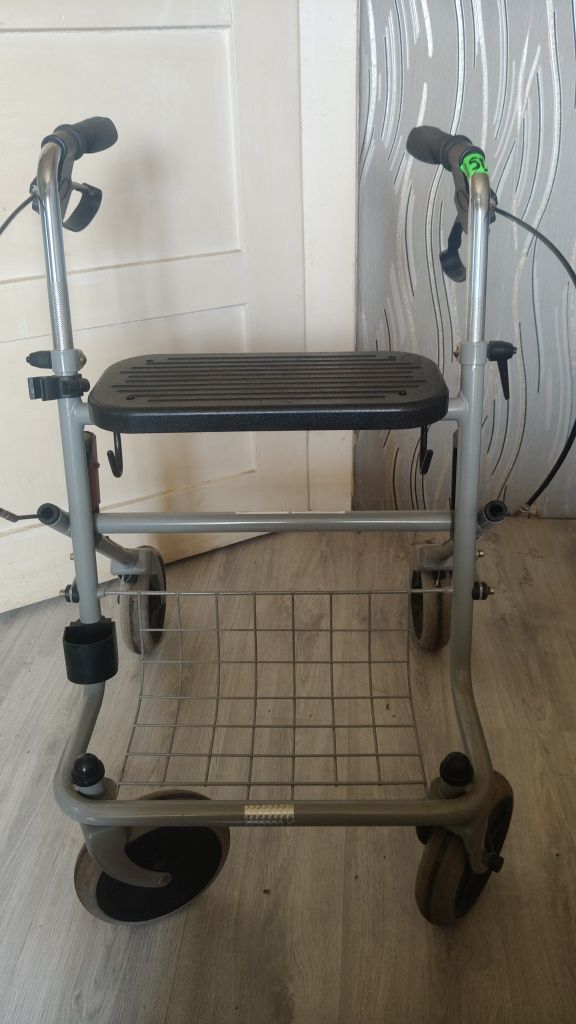 Wózek z balkonem jak nowy