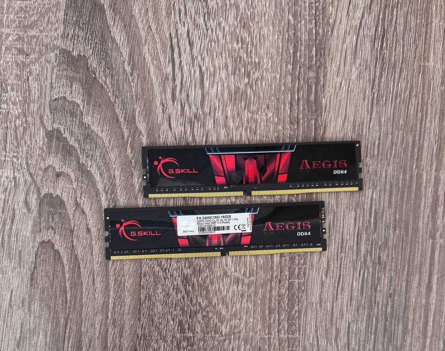 Оперативна пам'ять 2 плашки