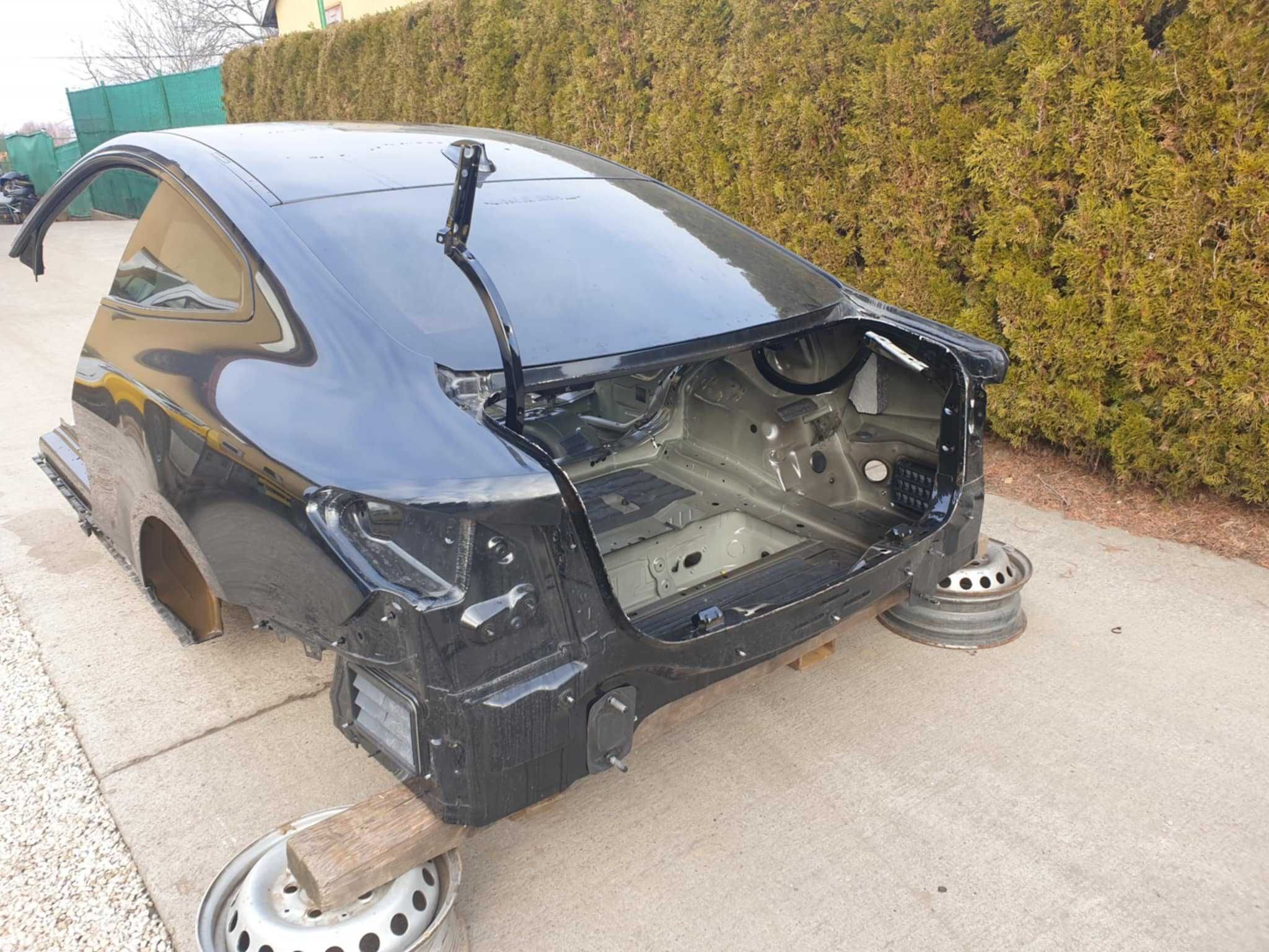 BMW 4 COUPE G22 dach bardzo ładny 475 kod lakieru