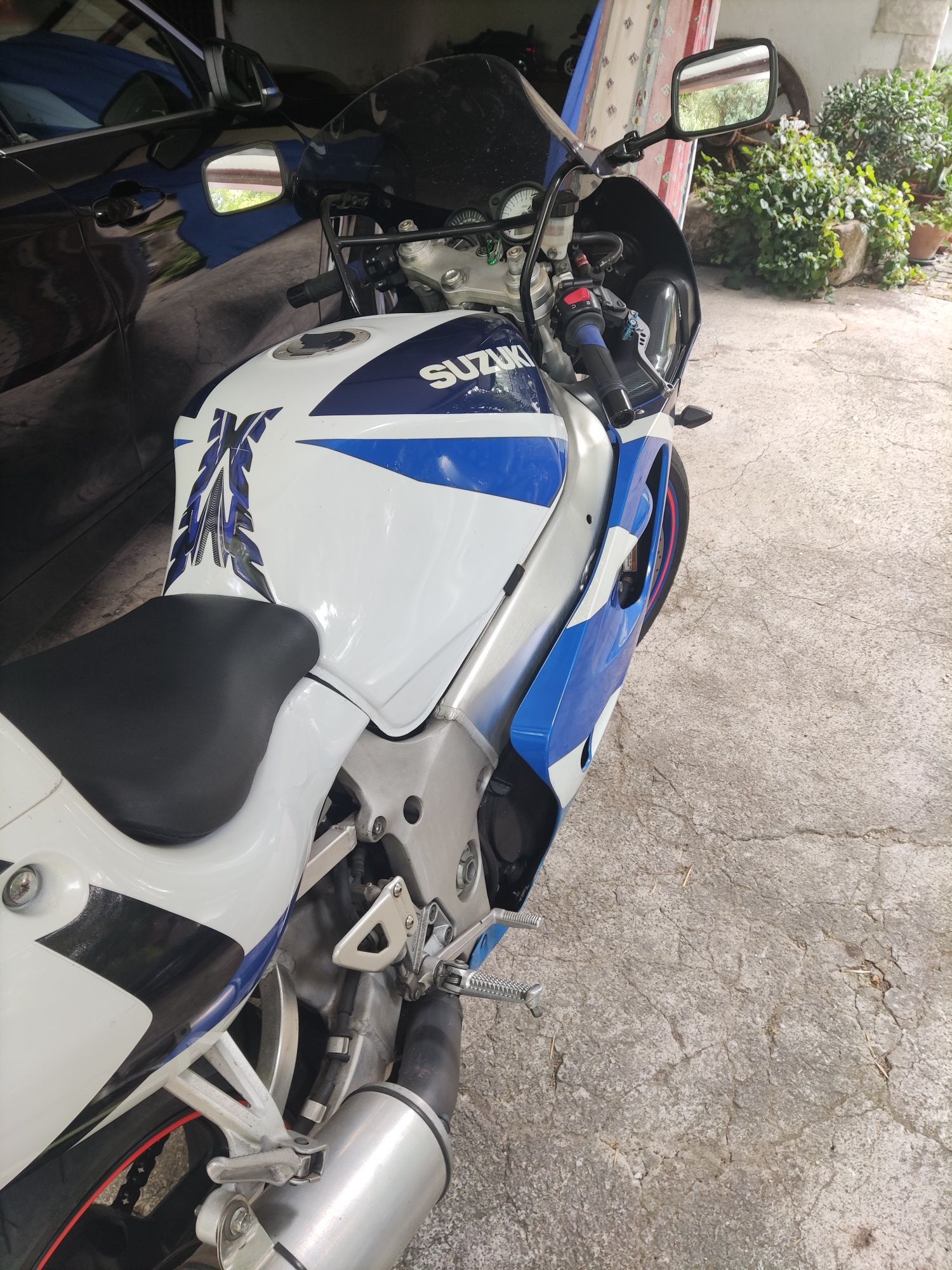 Mota Suzuki GSX-R 750