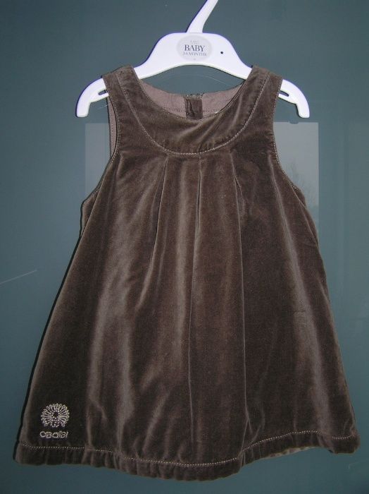 Sukienka z aksamitu OBAIBI r.80 stan idealny