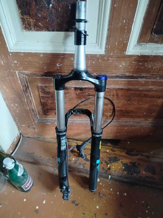 Amortyzator rowerowy sektor