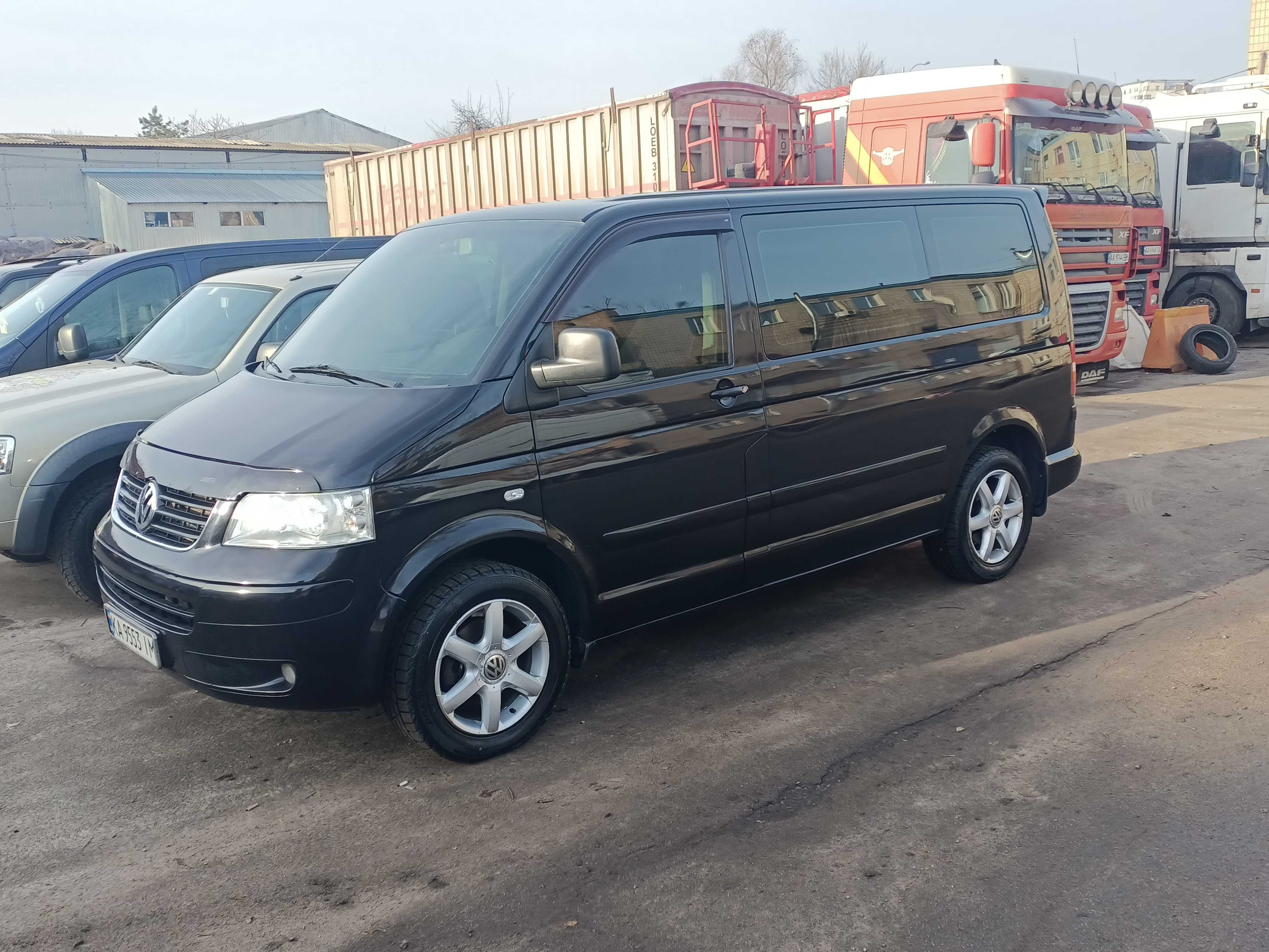 Volkswagen Transporter. Автомат.  Пассажир ( 7 мест ).