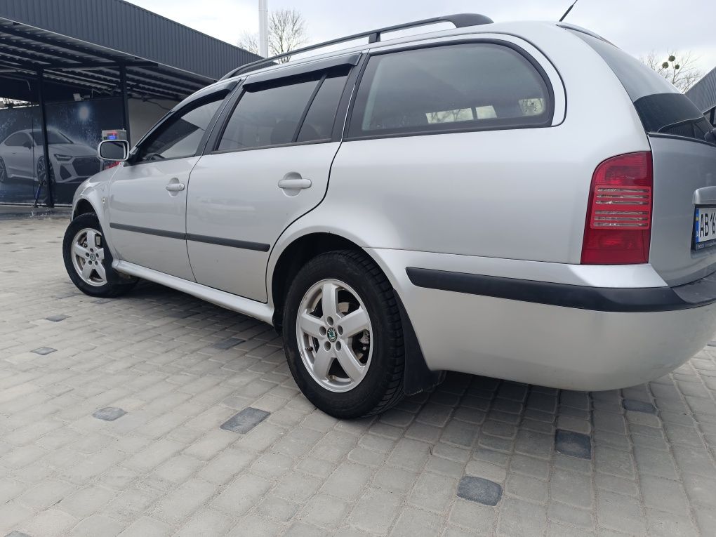 Продам Skoda Octavia 1.8 turbo