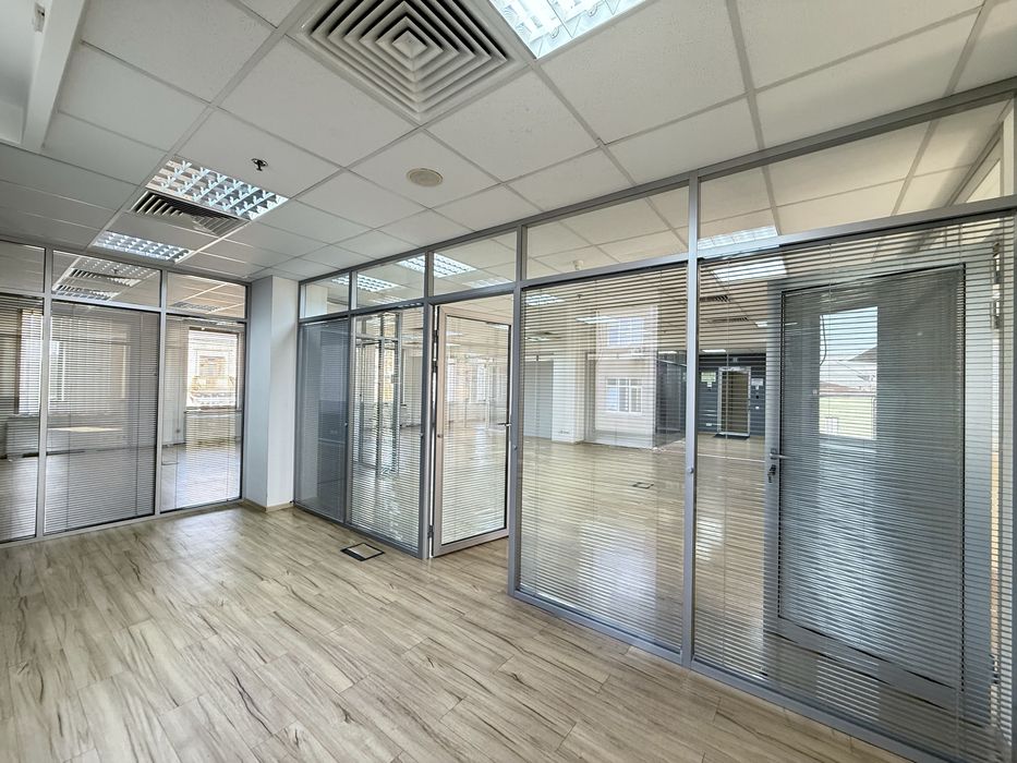 Здам Без%‼️Офіс з ремонтом.ул.Б.Хмельницького,Золоті Ворота,Театральна