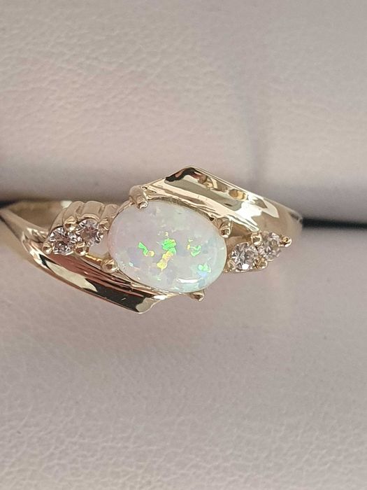 WŁOSKI bajkowy złoty pierścionek z opalem