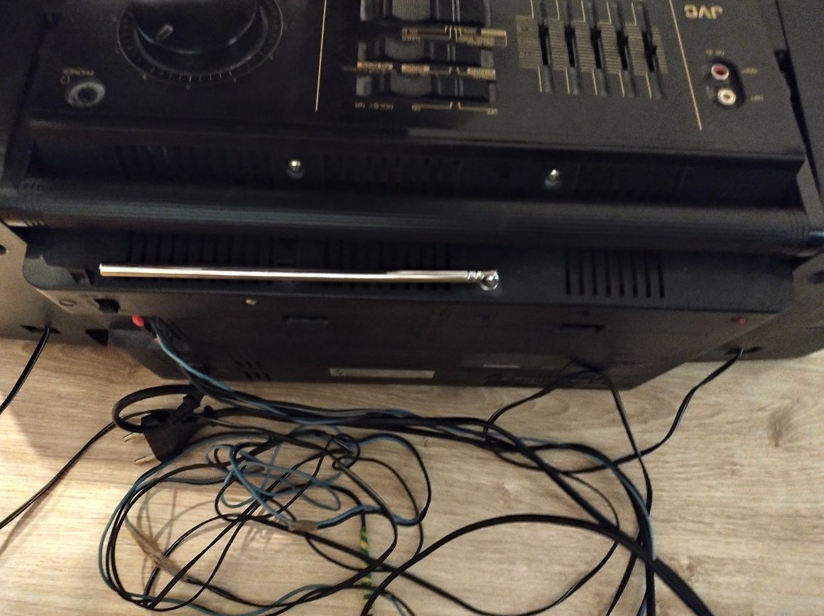 Radiomagnetofon JVC