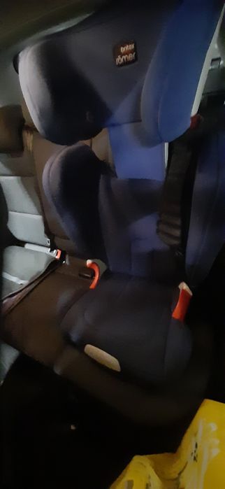 Cadeira auto até 12 anos  isofix