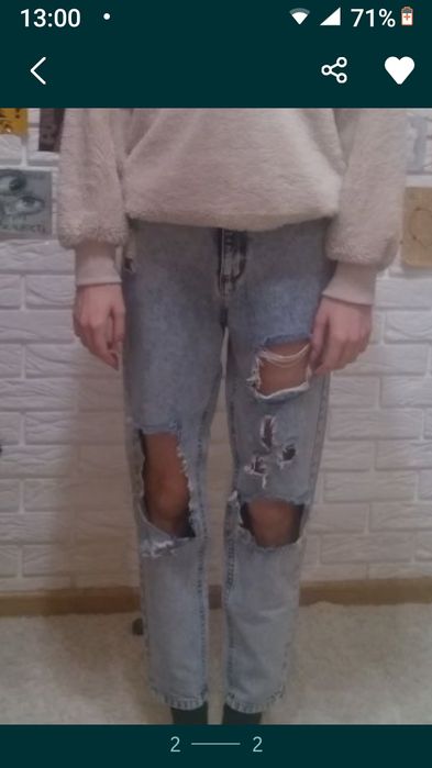 Рвані джинси на дівчинку