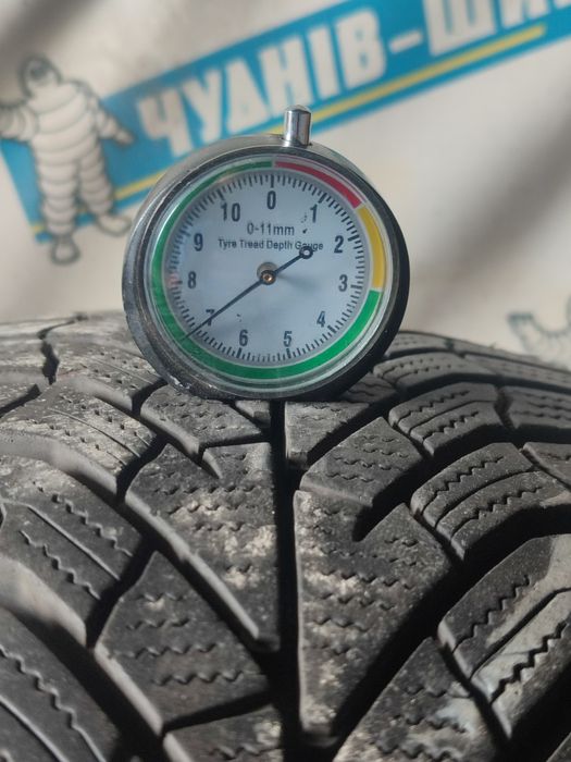 Шини kumho 205 55 r16 зимові 22-23 рік