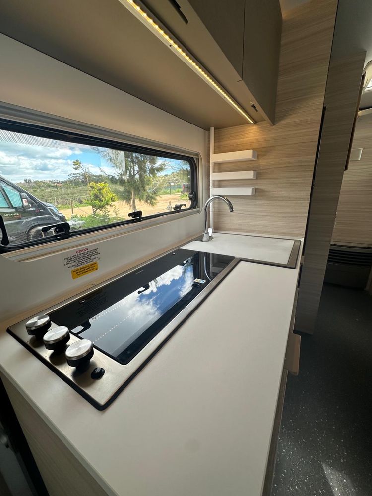 Caravana Adria 552