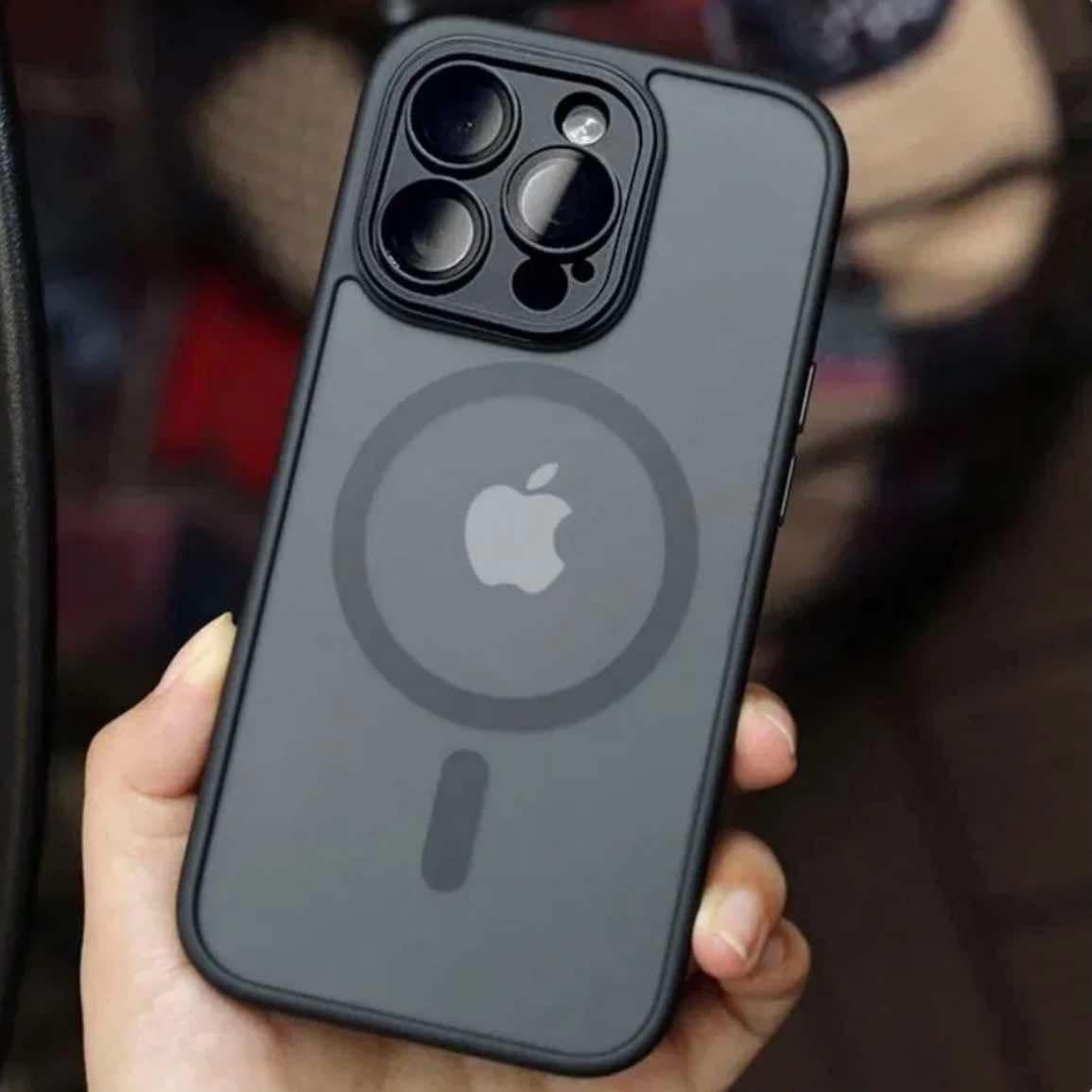 Eleganckie Czarne Etui do iPhone 15 Pro – Maksymalna Ochrona i Styl
