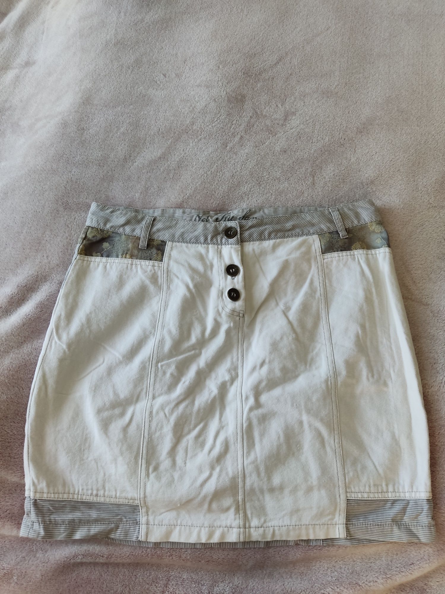 Spódnica dżinsowa biała z szarymi wstawkami