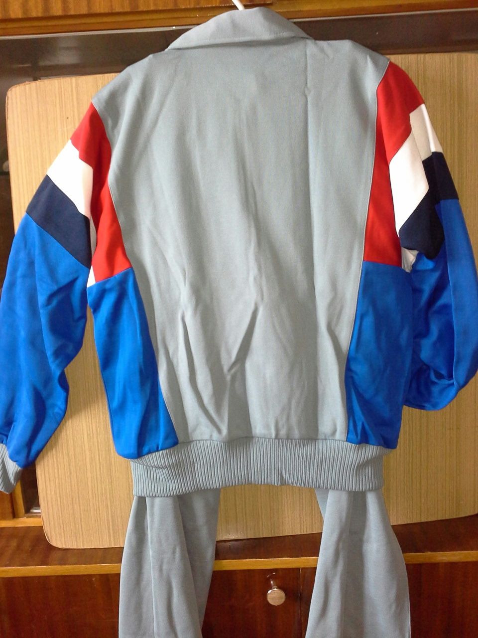Новый р 50 ( XL) костюм