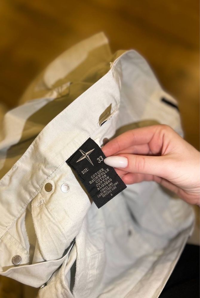 Білі вінтажні штани Stone Island