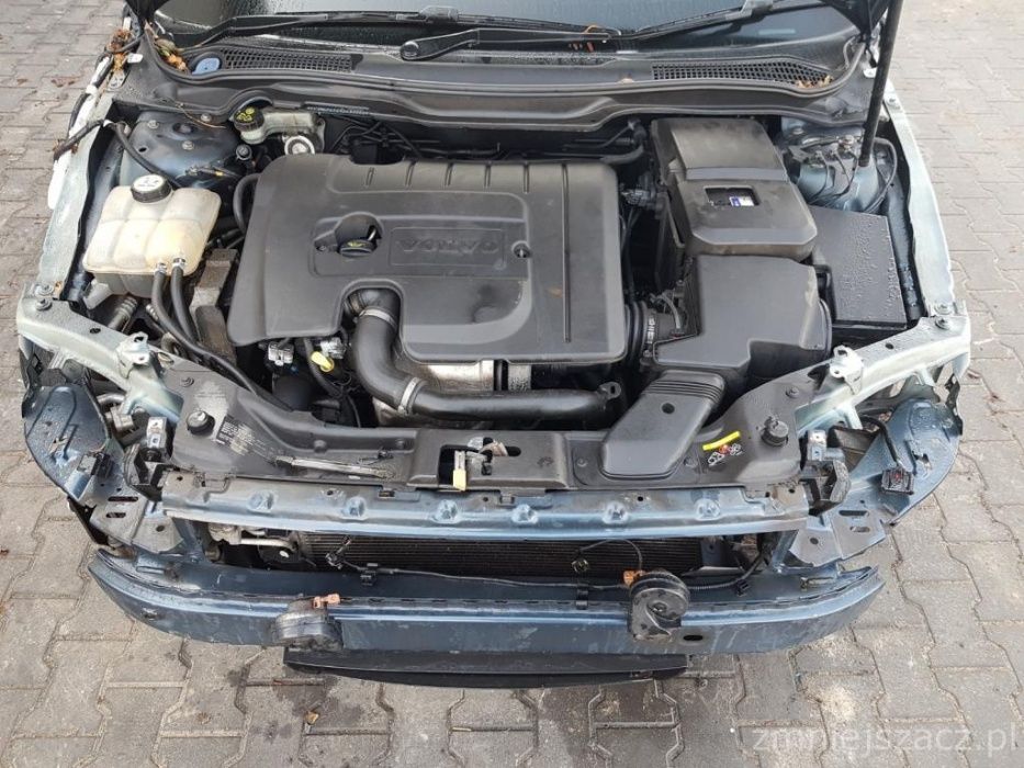 SILNIK,Słupek,.Volvo S40,V50,C30, C70 1.6D  D4164T