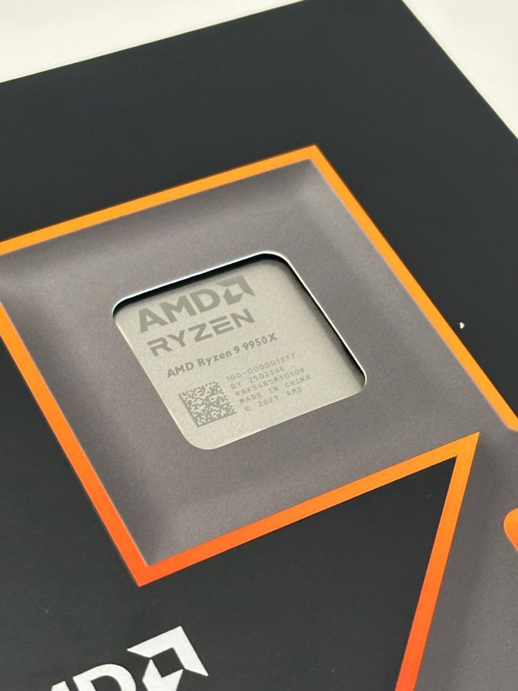 AMD RYZEN 9 9950 X