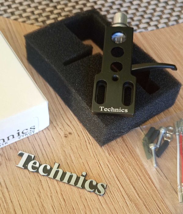 Headshell Technics  / - plus emblemat /