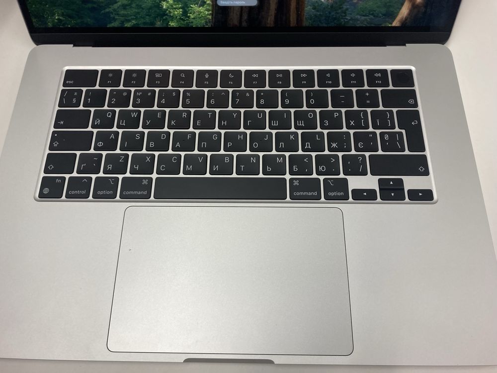 Продам Apple Macbook air m2 15 8/256