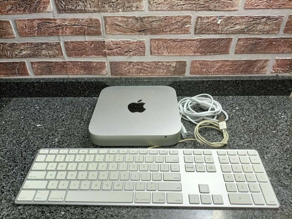 Mac mini core i7 RAM 16gb SSD 256gb