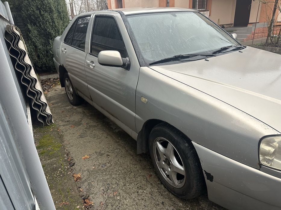 Автомобиль Chery