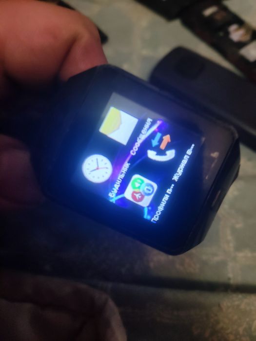 Продам смарт wаth часы недорого