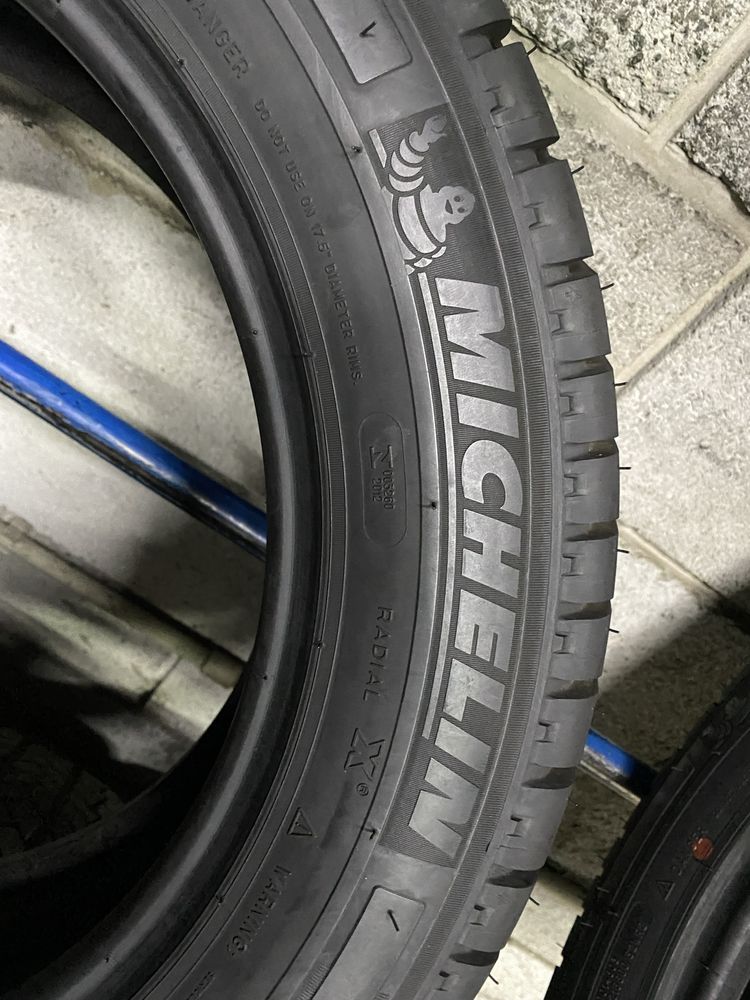 Літні шини 215/60 R17C MICHELIN