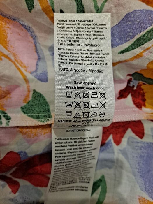 Śliczna sukienka damska duża.