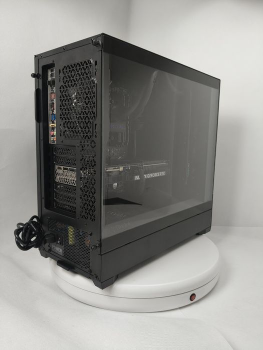 Komputer Gamingowy Ryzen 7 9800X3D,RTX 5070 Ti,32 GB,SSD,Win 11,USDT
