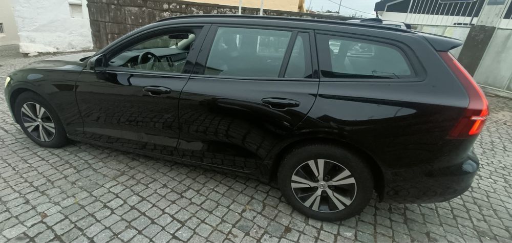 Volvo V60 2.0 150 CV Automatico Ano 2019