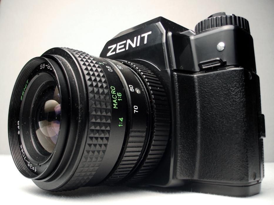 Фотоапарат «Зеніт-122»