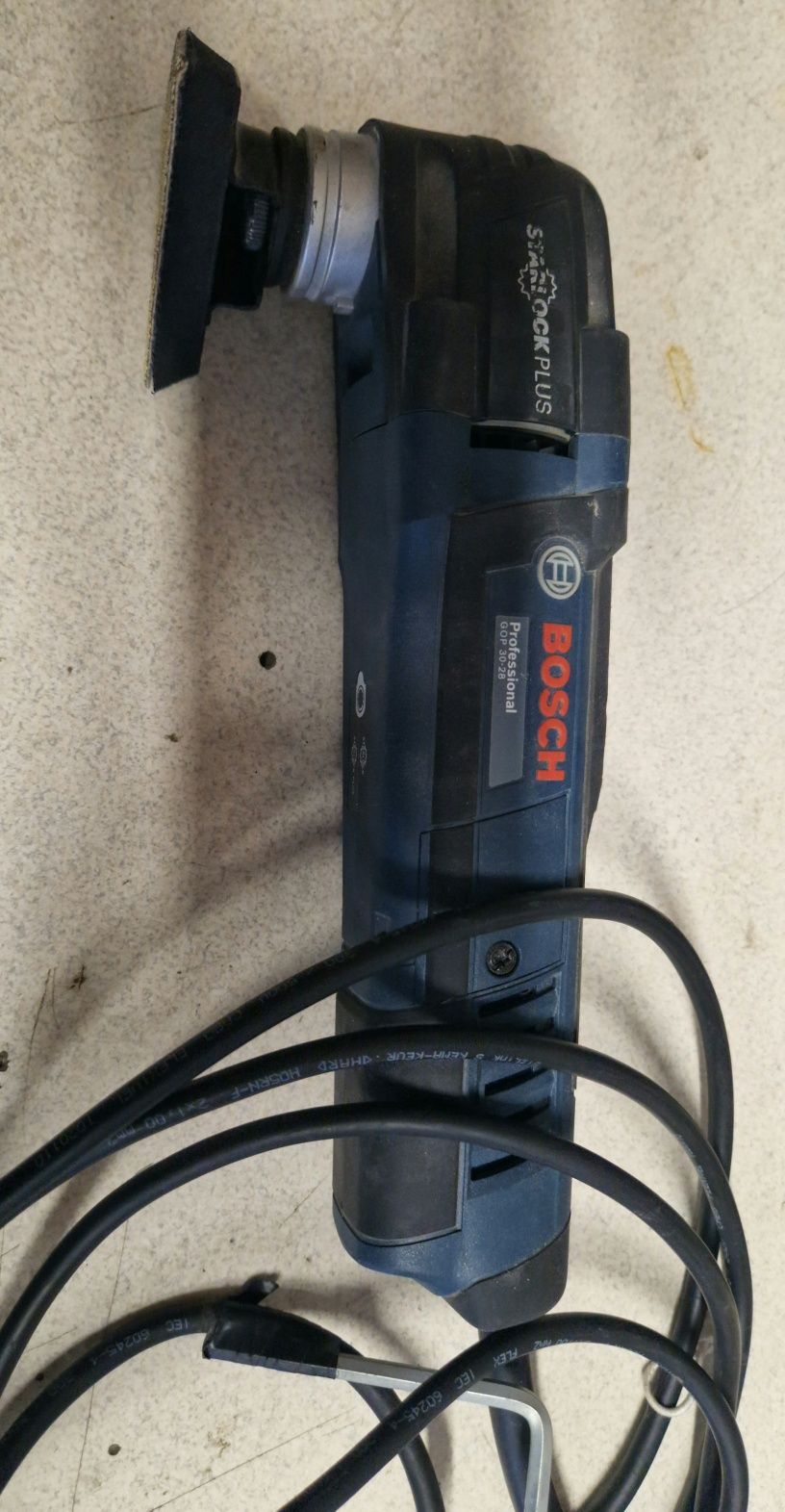 Bosch GOP 30-28  300 W narzędzie wielofunkcyjne.