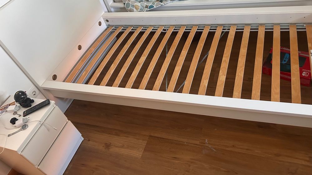 Cama de solteiro c/colchão