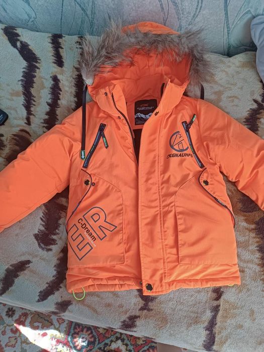 Зимова курточка на хлопчика