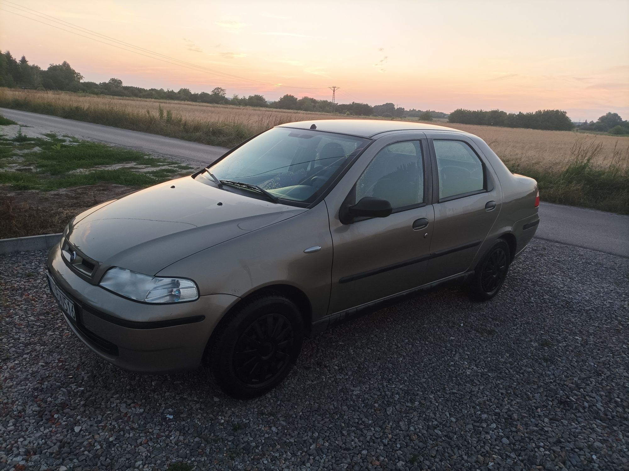 Fiat Albea 1.2 b niski przebieg prywatnie