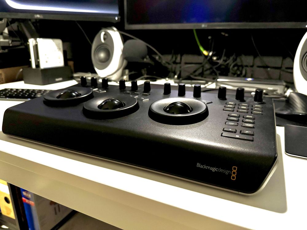Blackmagic DaVinci Resolve Micro Panel