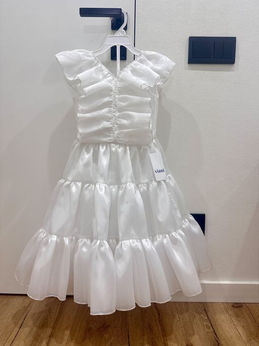 Сукня святкова на дівчинку 116р