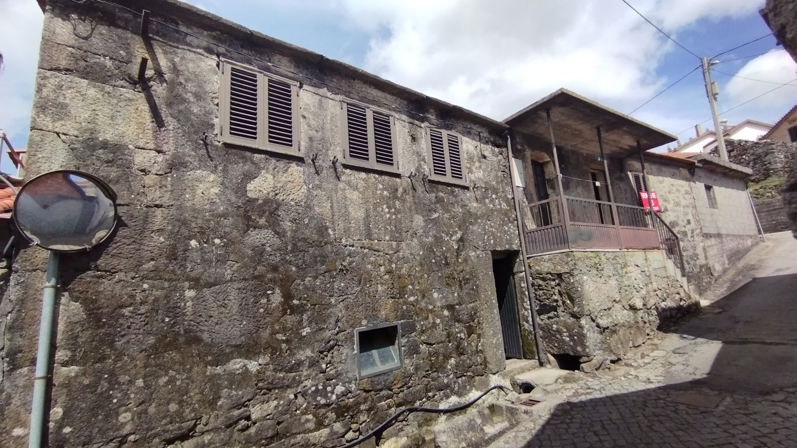 Casa em pedra em Viadal