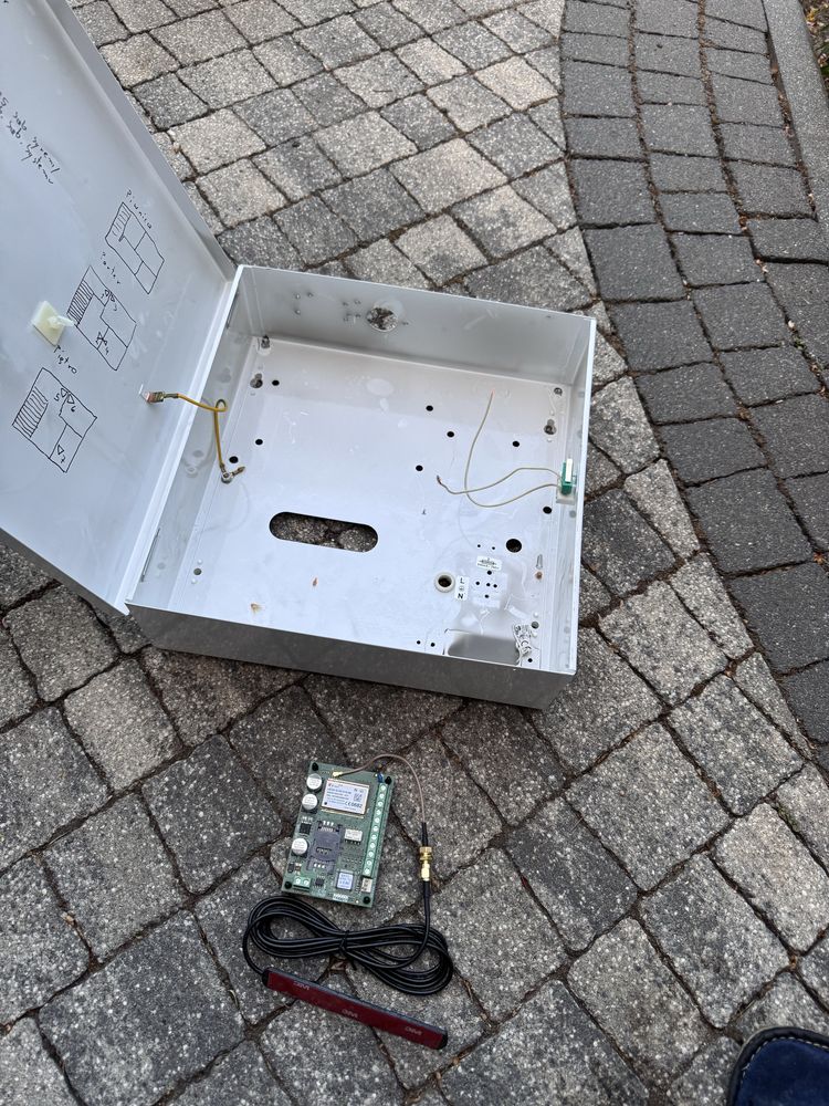 Moduł powiadomienia sms Satel GPRS T-2
