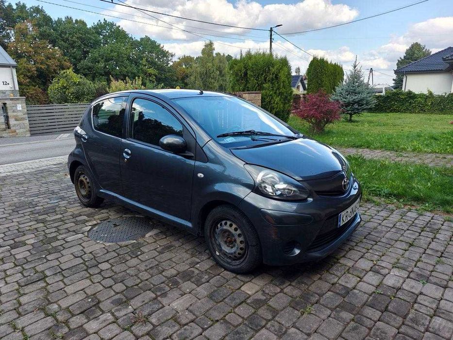 Toyota Aygo 2012, niski przebieg, bardzo dobry stan