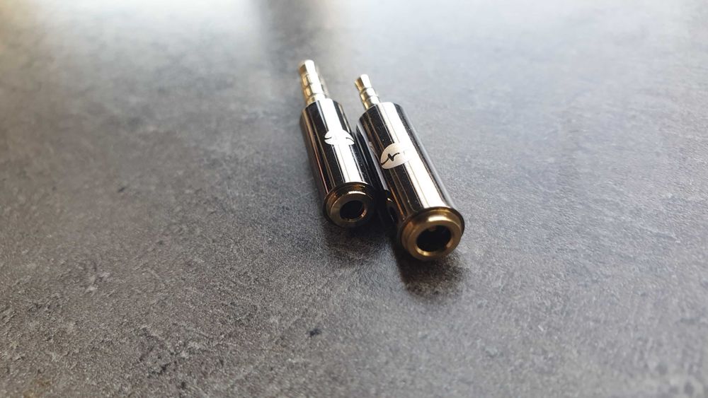 Переходник адаптер 3.5 мм mini-jack на 2.5 мм mini-jack