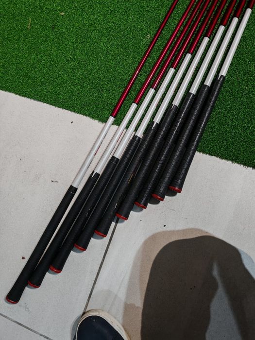 Conjunto TaylorMade R9 4-pw-aw-sw