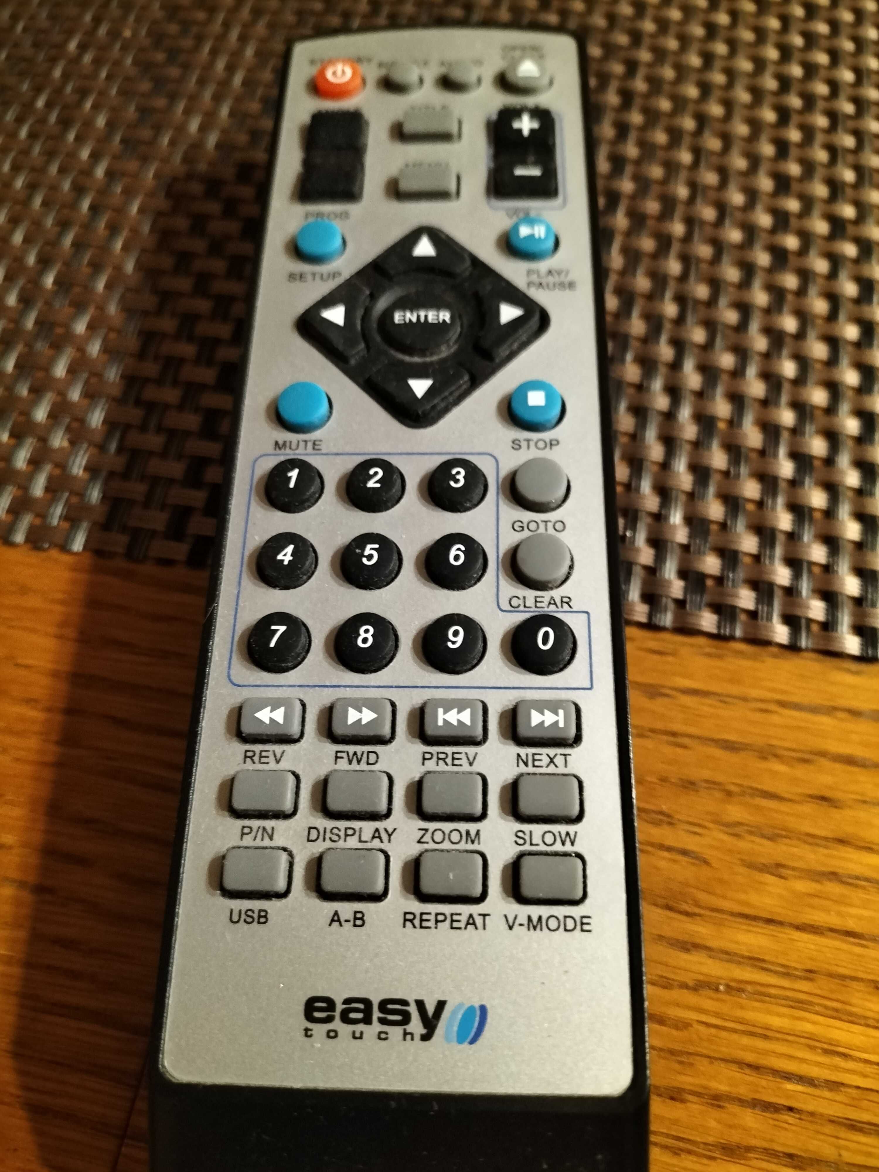 Odtwarzacz DVD easy, ET 612 HD z pilotem