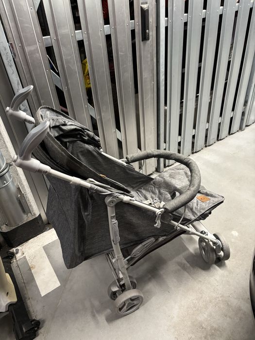 Wózek spacerówka parasolka lekka lionelo