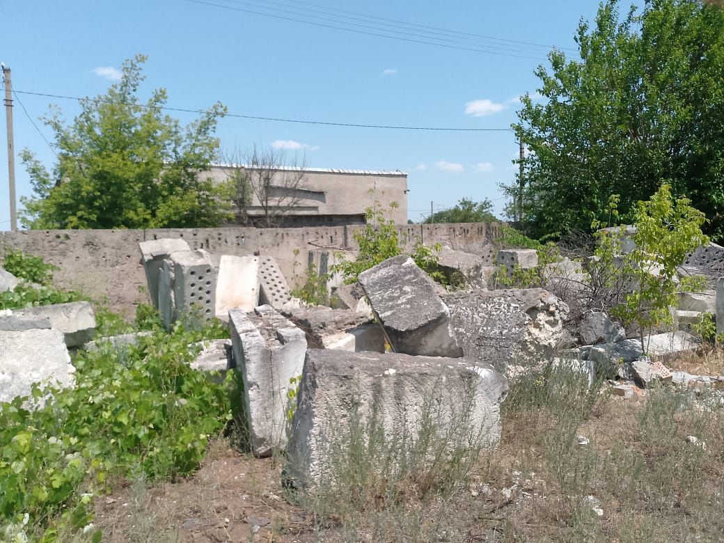 Продам трубы, поддон, сиденье, блоки